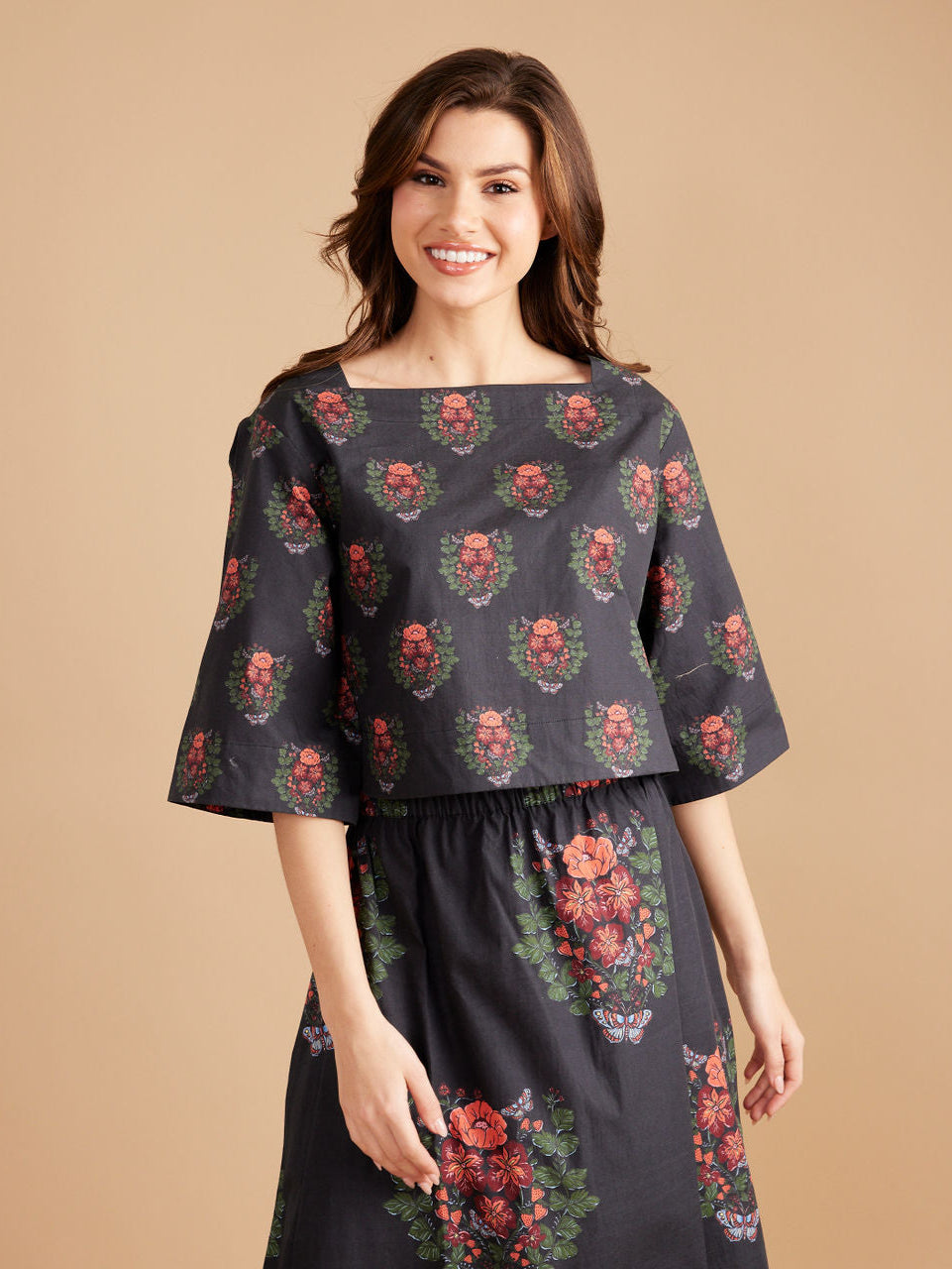 Angie Top in Small Terrace