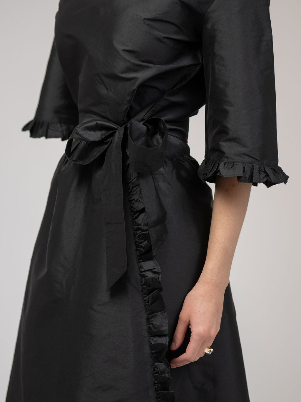 The Waverly Skirt | Black Taffeta