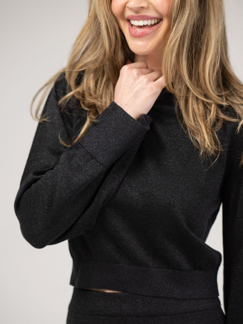 The Shimmer Crewneck | Black