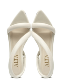 Lunna Off White Sandals