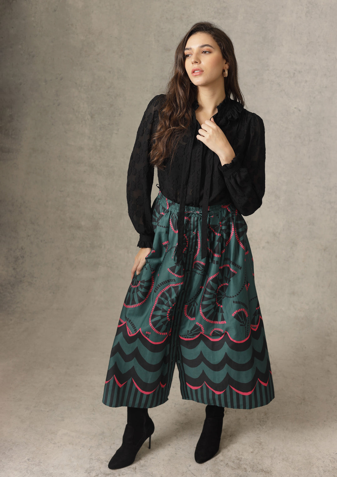 Juliet Blouse in Black