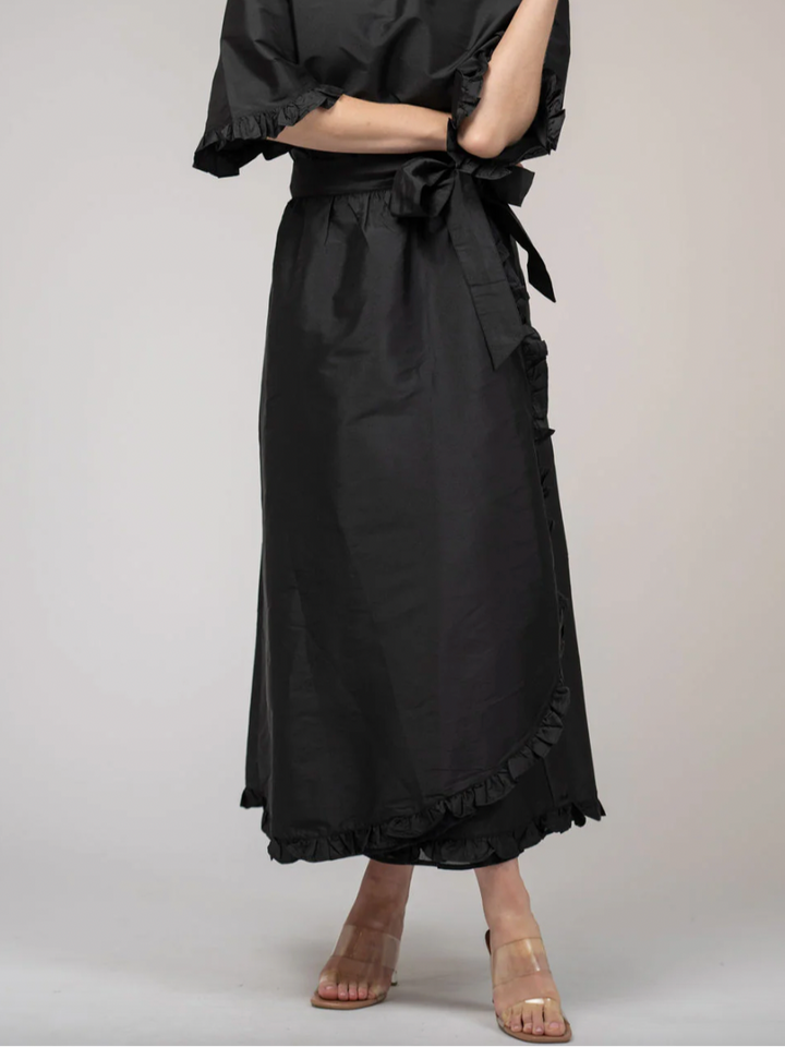 SAMPLE | The Waverly Skirt | Black Taffeta | Small