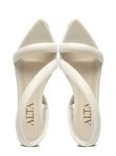 Alta Shoes Lunna Off White Sandals