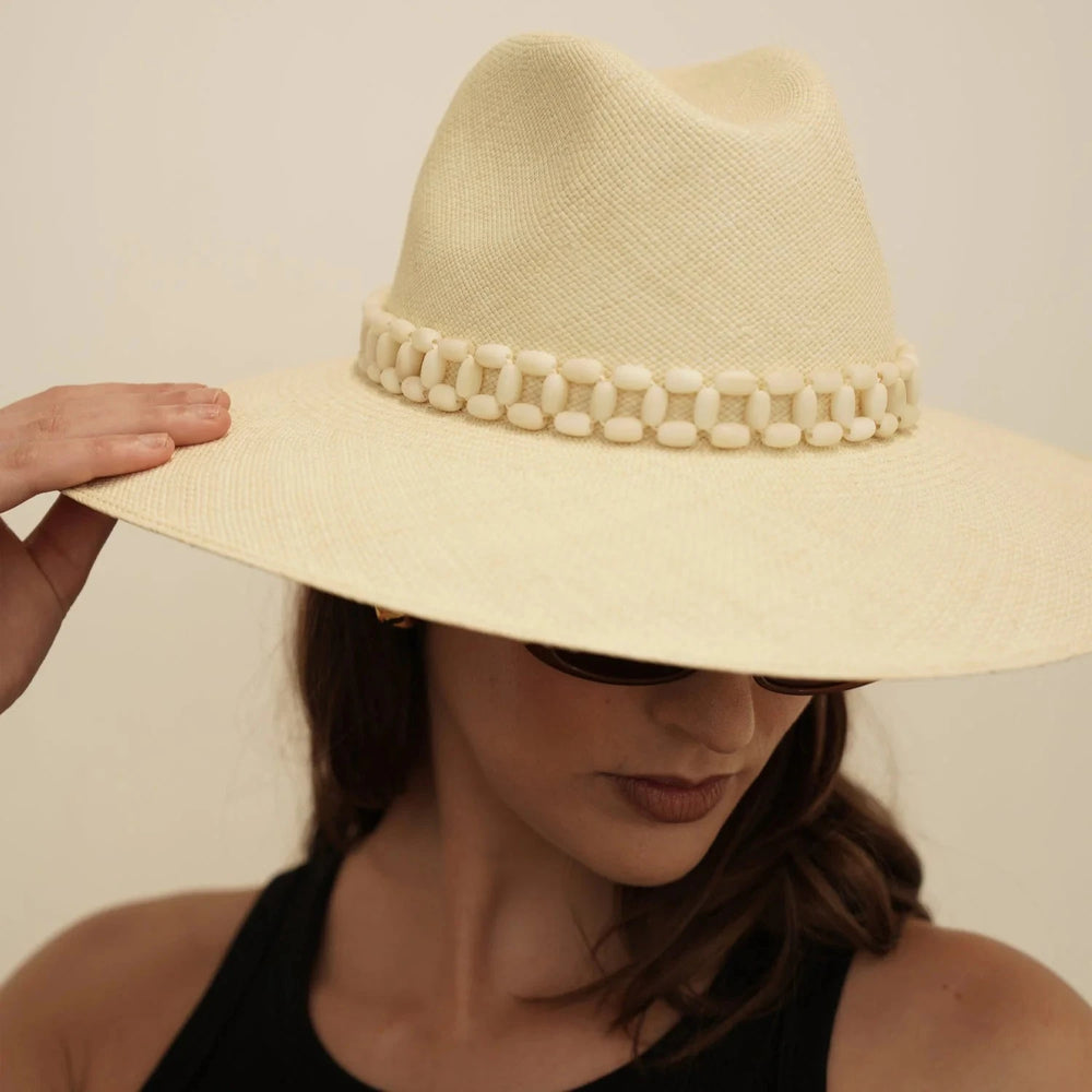 Artesano Hat Peoni-Wide Brim Hat in Natural