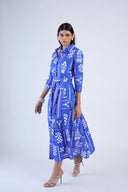 Beyond by Vera Dress Emily Dress in Sverige Indigo