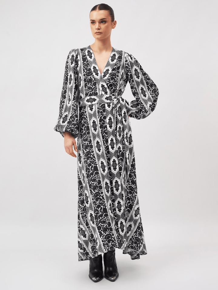 Beyond by Vera Dress Isabella Dress in Arabesque Black