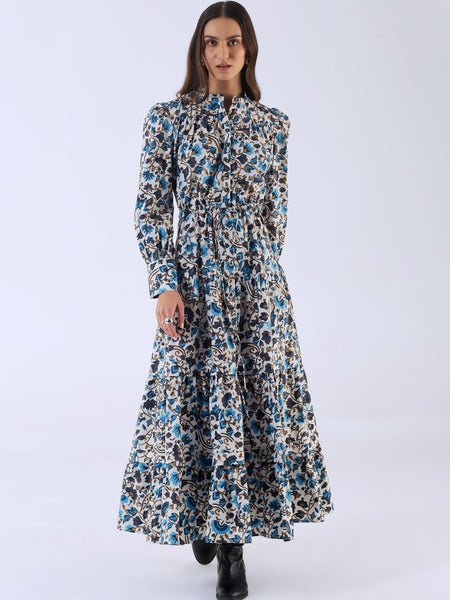 blue sisi dress Sissi (1955), Romy Schneider evening blue dress with off shoulder short  sleeves and full skirt