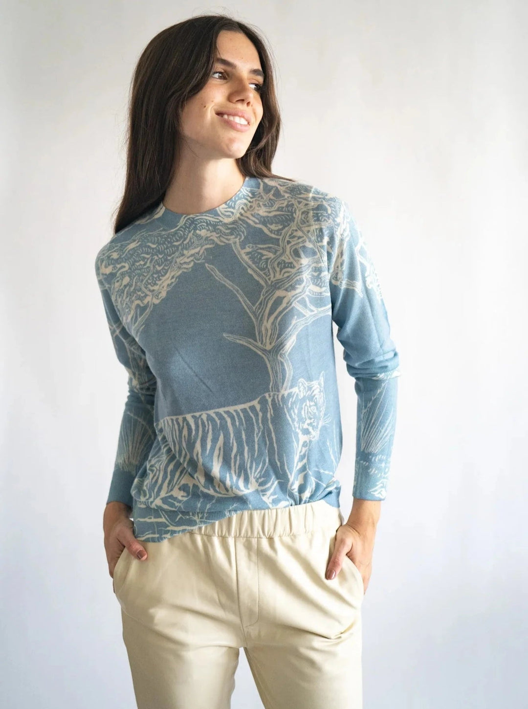 Las Sureñas Top Safari Light Blue Cashmere Sweater