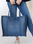 Lilley Line Tote Medium Solid Fog Tote