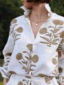 Maison Marigold Top Montecito Popover in Khaki Flower