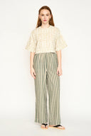 Mirth Top Cropped Field Top in Sandcastle