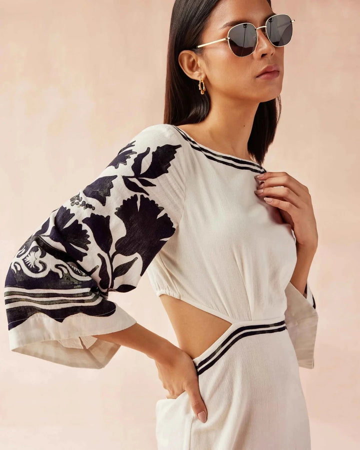 Omika Dress Payton Midi in Delfina Caviar