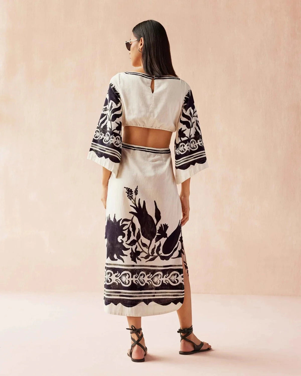 Omika Dress Payton Midi in Delfina Caviar