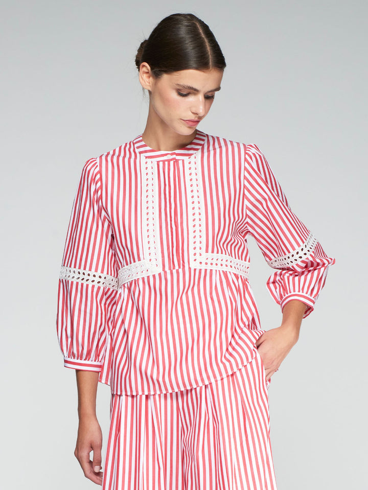 Jolie Shirt in Raya Roja