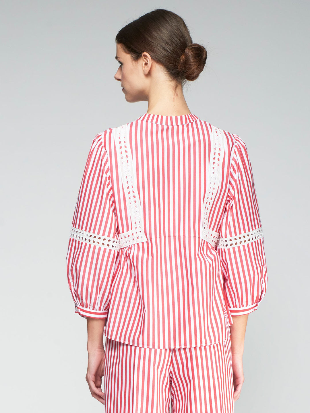 Jolie Shirt in Raya Roja