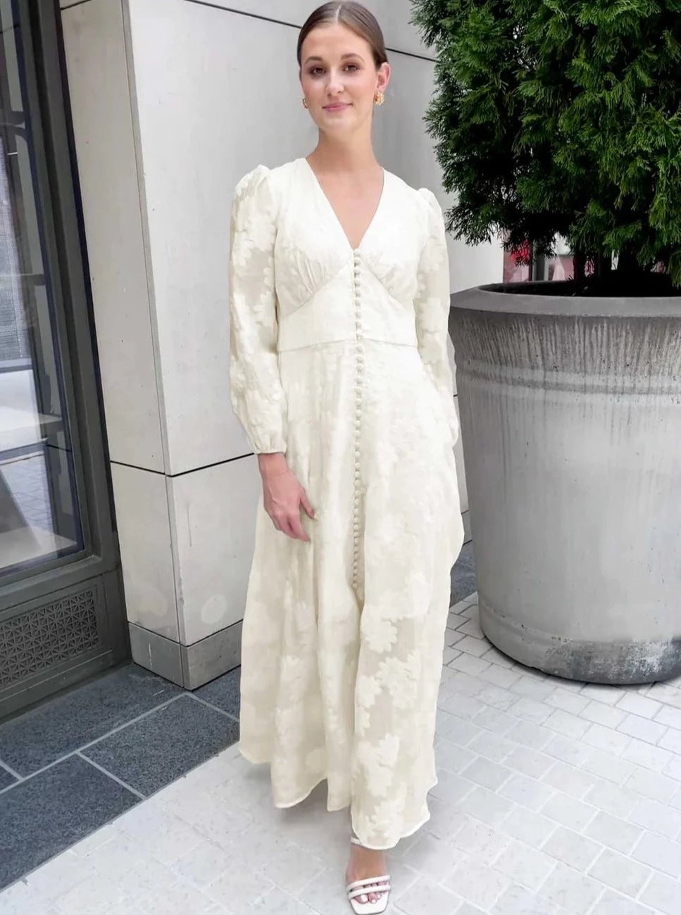 Abbey Glass Dress Abbey Glass | Brooke Gown in White Daisy